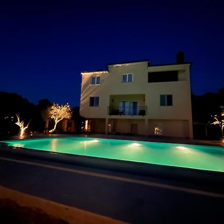 Apartments Fra & Mar With Swimming Pool In 2025 Sorici Luaran gambar
