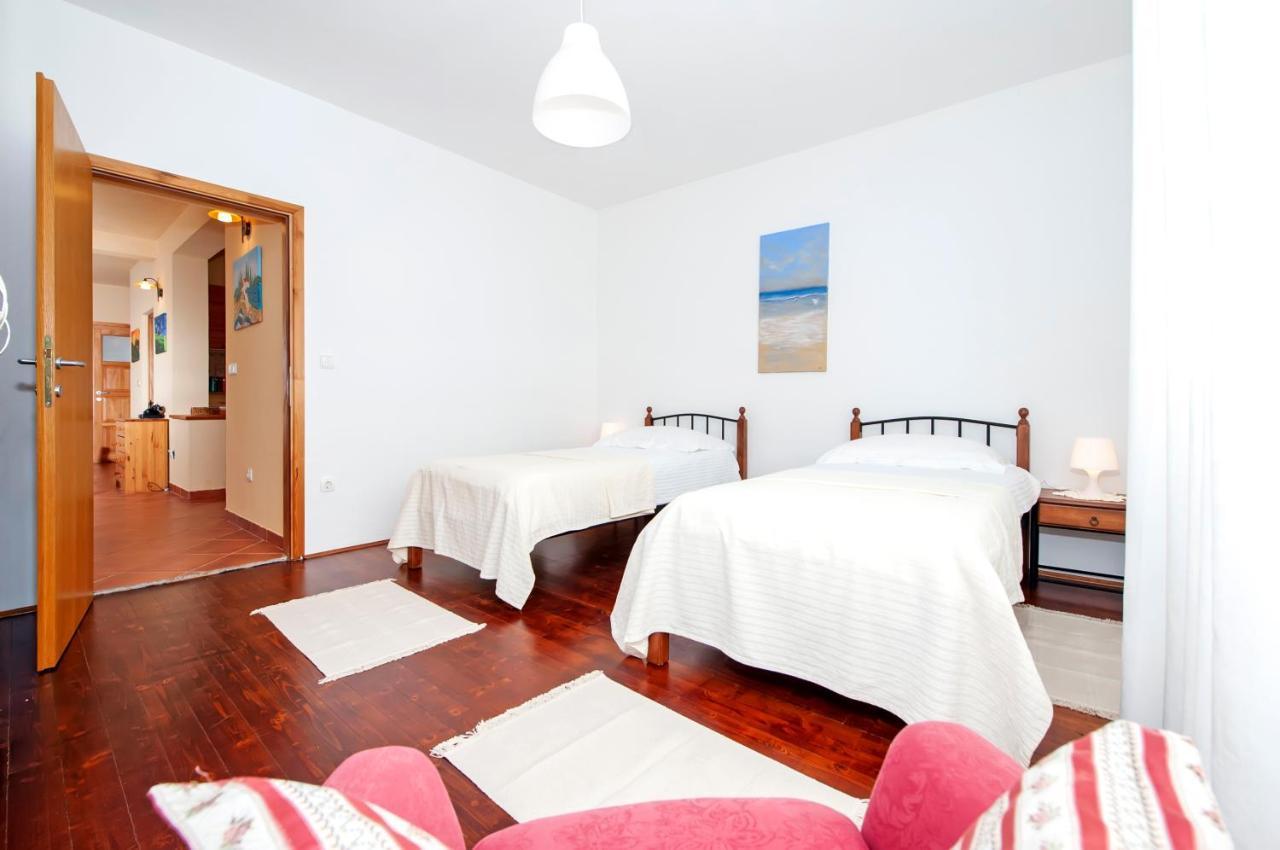 Apartments Fra & Mar With Swimming Pool In 2025 Sorici Luaran gambar