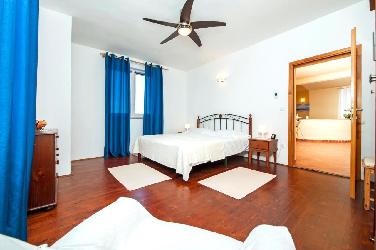 Apartments Fra & Mar With Swimming Pool In 2025 Sorici Luaran gambar